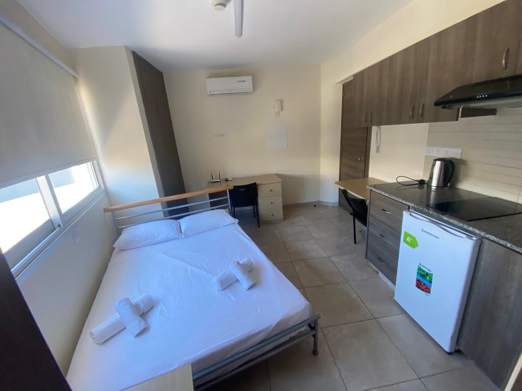 Studio in the historic center near beach