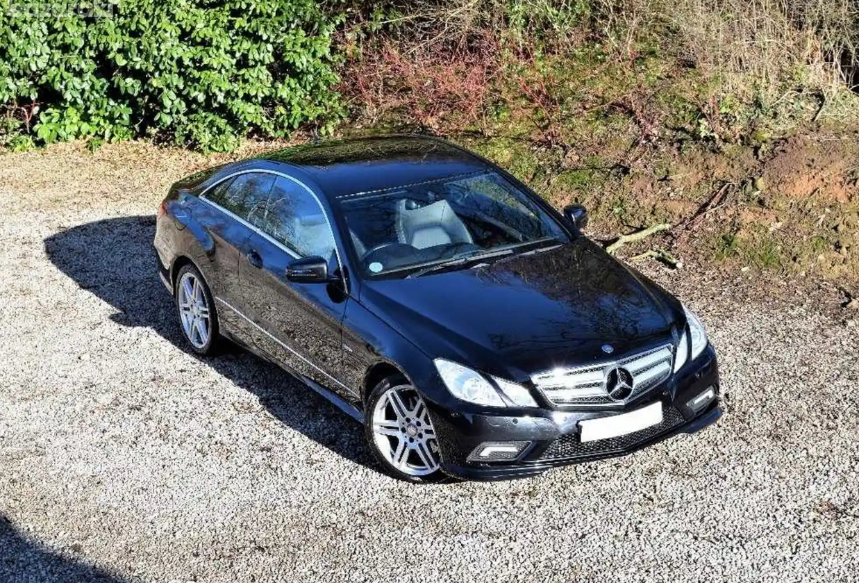Mercedes E250 black leather seats 2009
