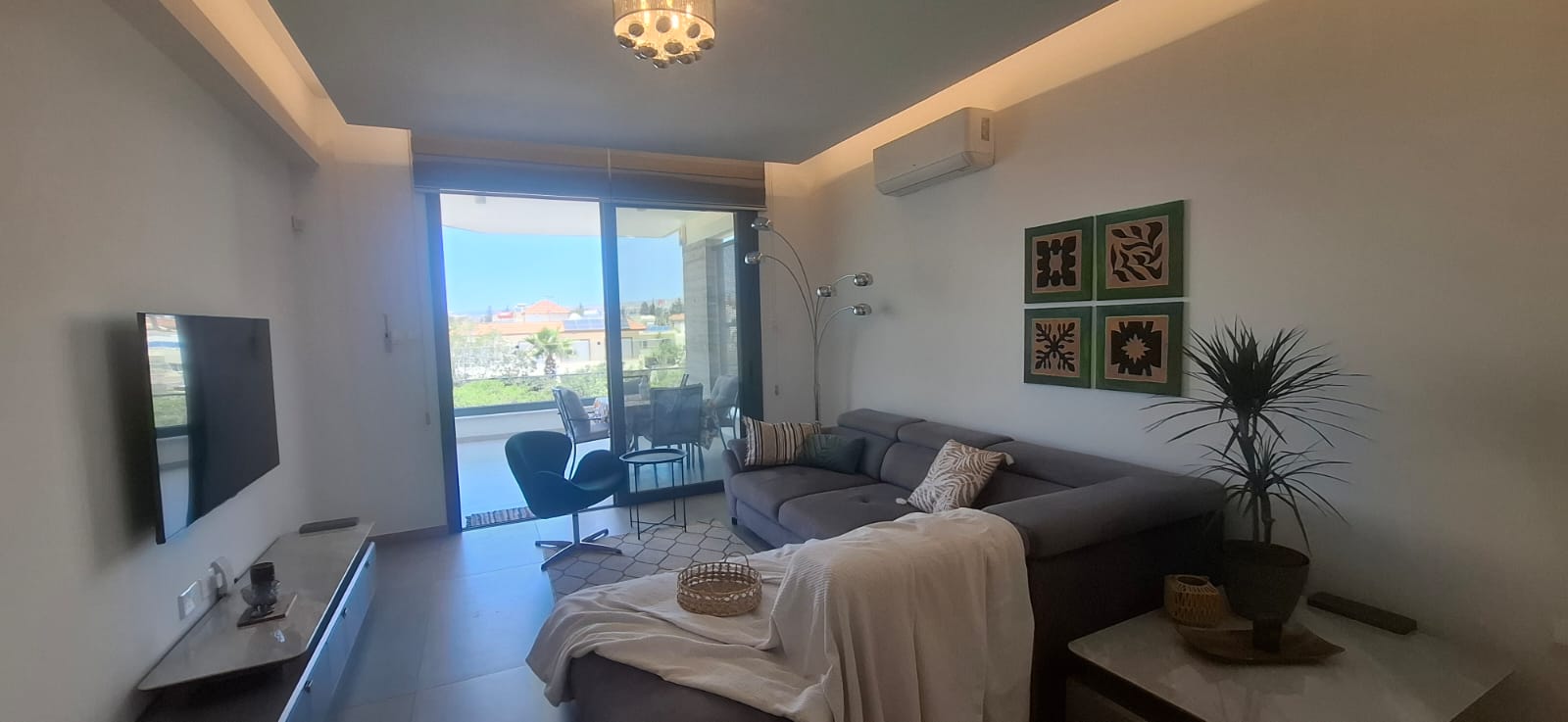 A modern 2-bedroom top-floor fully furnished apartment for rent