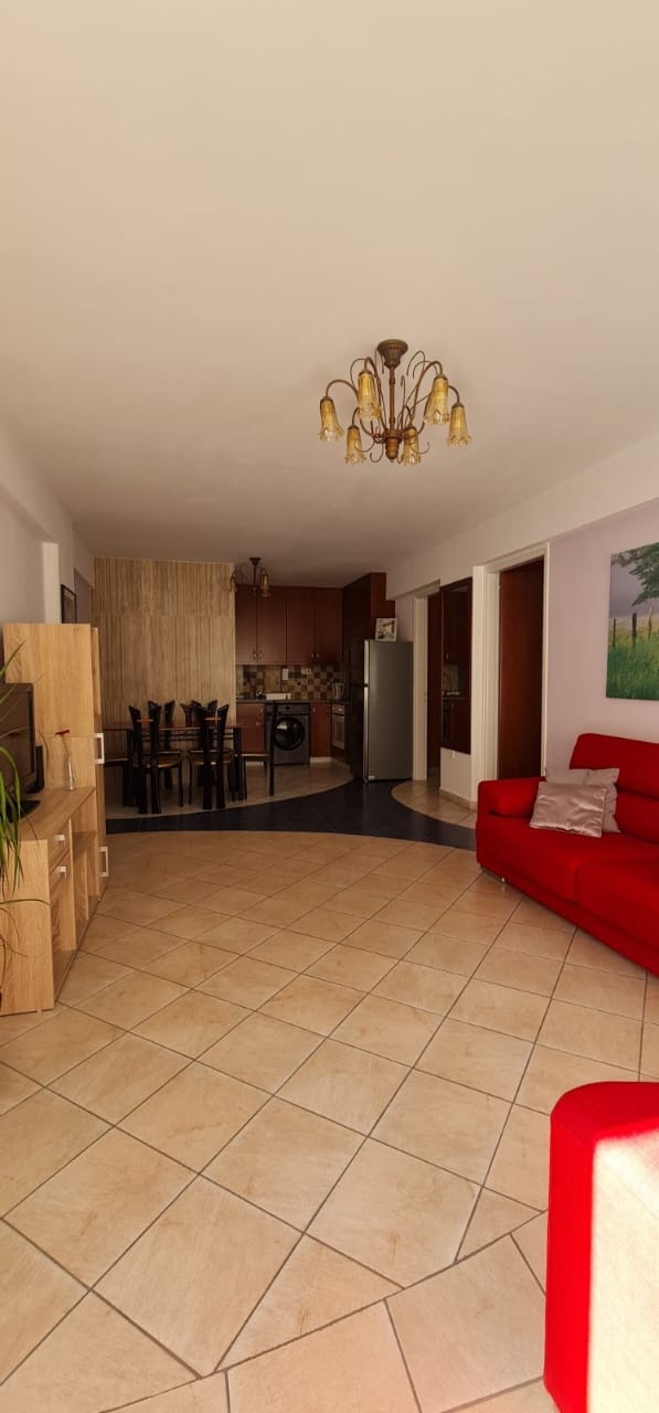 2-bed apartment in the quiet are of Petrou kai Pavlou