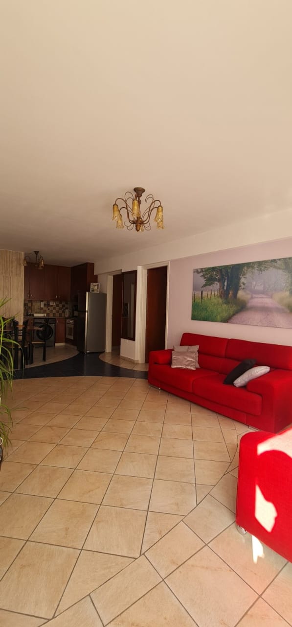 2-bed apartment in the quiet are of Petrou kai Pavlou